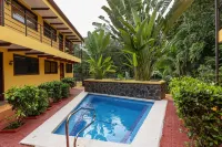 Stylish condo near National Park/beaches/marina