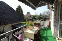 Holiday Schildknecht