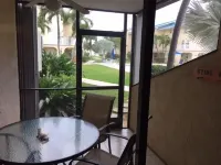 Cayman Reef #3 - One bed condo with King Bed great location on Seven Mile Beach