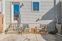 Spacious & Quiet, 5 Min Walk to Main St, Rooftop Lounge! Hotel in zona Morris Arboretum of the University of Pennsylvania