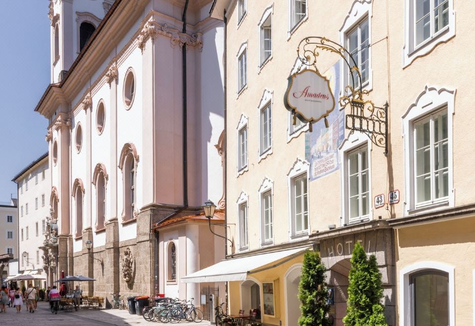 1. 알트슈타트호텔 ..