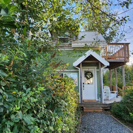 Private Hideaway, Wetland Views! Heather Cottage