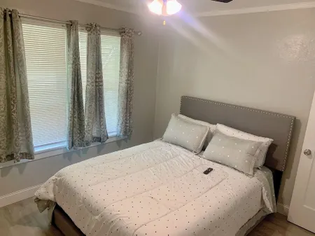 Entire house for your trip Отели рядом с достопримечательностью «Сент-Луисская «Аллея славы»»