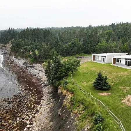 Luxury Oceanfront Cottage