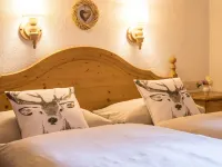 Landhaus Linden Apartment Johanna, apartment in a prime location in Uderns Hotels in Uderns