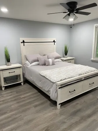 Amazing Aframe NEAR ARK ENCOUNTER