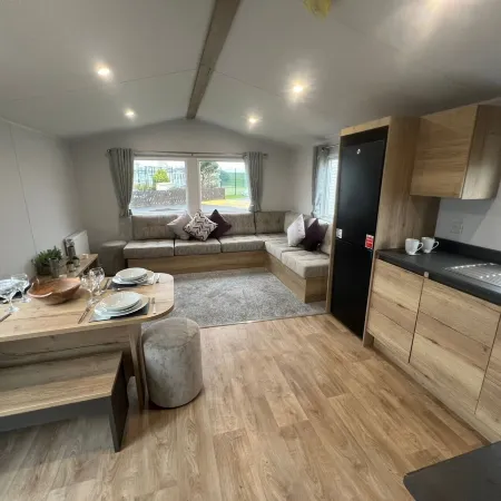 8 Guests - Swimming Pool - 1Min to the Beach