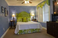 Mango Inn Bed and Breakfast Hotels in Lake Worth