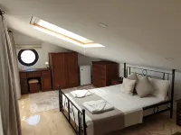 Luxury Villa, Private Pool, Beautiful Gardens, Stunning Sea & Mountain Views
