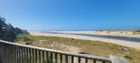 Sea Sprite on the Estuary Hotels in Arch Cape