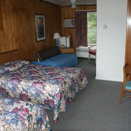 Northern Peaks Motor Inn