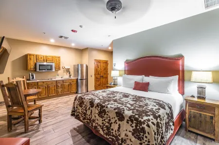 Prickly Pear Inn Отели в г. Кейв Крик