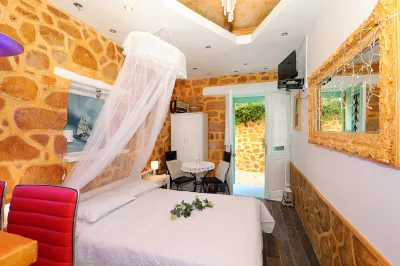 Quiet Alley Studio 1 by Frangki Hotels near Afaia
