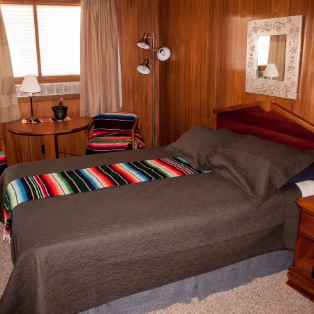 Raton Pass Motor Inn