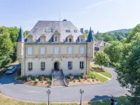 Château de Puy Robert Lascaux - A proximité Grotte de Lascaux - Hôtel Avec Piscine chauffée - Sarlat Hoteles en Auriac-du-Périgord