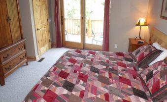 Cabins on Maple River