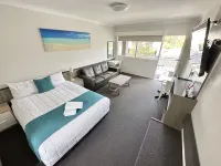 Top of the Town Motor Inn