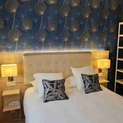 Logis Hôtel l'Amandier Rooms