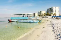 Harbor Suites at Harborwalk Village - Beach