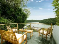 Fal River Cottage Hotels in Truro