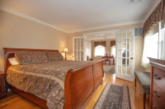 Compass Rose Inn Hotels in Newburyport