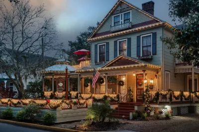 Cedar House Inn
