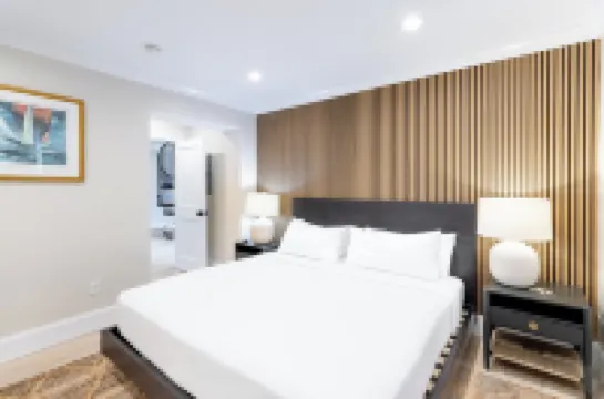 The Newport Lofts - 543 Thames Street Hotels in 