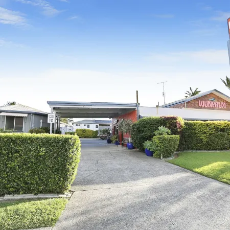 Wunpalm Motel & Cabins - Late Check-in Available
