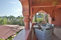 Nomada Wellness Hotel