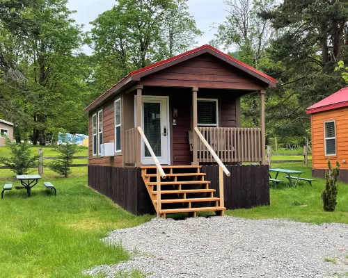 Lone Fir Resort Hotels in Cowlitz County