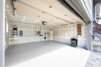 97A Exceptional Views, 4 Br, Central Location by RedAwning