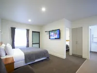 Auto Lodge Motel Hotels near Reformed Church of Hamilton