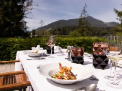 อัลเพนโฮเทล คิตซ์บือเฮล โรงแรมในคิทซ์บูเฮล