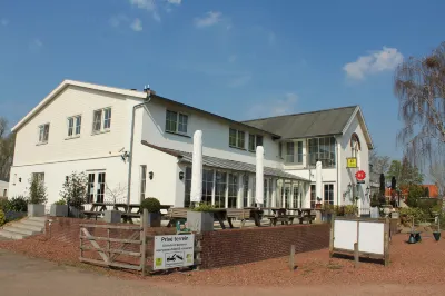 De Brabantse Biesbosch Hotels near HUP (Honden Uitlaat Plaats)
