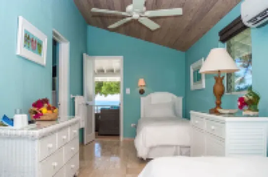 Cape Santa Maria Beach Resort & Villas โรงแรมใน