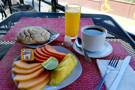 Hotel Teotihuacan Отели в г. Охо де Агуа