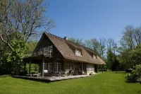 Pädaste Manor Hotels in 