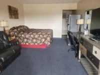 Dockside Inn Hotels in Cold Lake