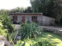 Cosy South Gloucestershire Cabin Retreat Các khách sạn ở 