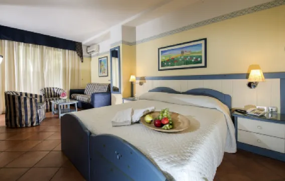 Albergo Del Pino Hotels near Circolo Canottieri Napoli