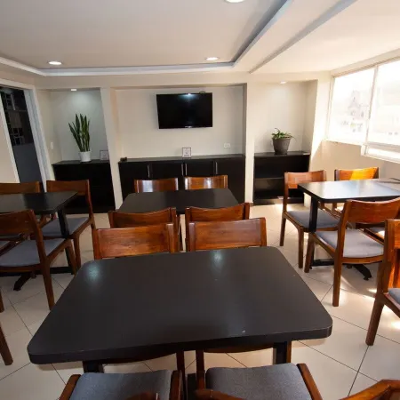 Hotel Plaza Victoria
