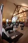 Auberge de Bourgogne Hotels in Saint-Cyr-les-Colons