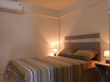 2 Mountain View Apartment With Pool Отели в г. Soucis