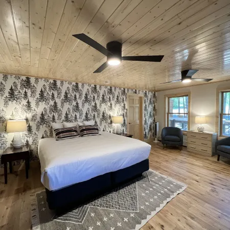 Thomsonite Beach Inn