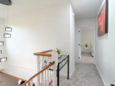 Spacious & Modern by the Beach ~ King & Queen Beds โรงแรมในไวท์ร็อค