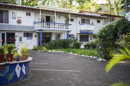 Hotel Ave del Paraíso Отели в г. Sector Concepcion