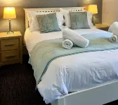 The Talbot and Apartment Các khách sạn ở Manston