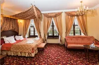 Dwór Kombornia Hotel&Spa Hotels in Krosno