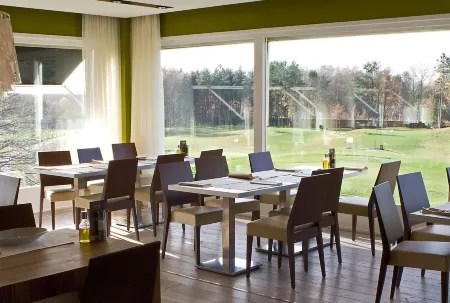 Hotel Papendal Отели рядом со станцией Arnhem Zuid