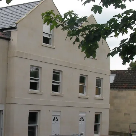 The Bath House Apartments - Free 1st Breakfast - Free Parking